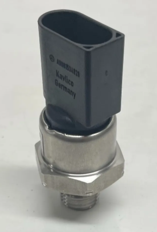 Detroit Diesel Fuel Pressure Sensor 577.23828OE