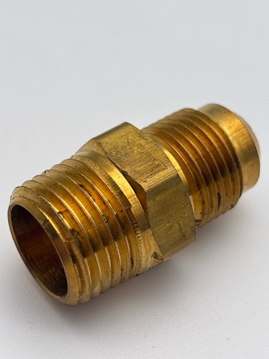 Male Connector 1/2 SAE x 1/2 NPT 48-8D 177.8488D