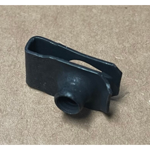 Freightliner Bumper Clip 6MM-1.0 MCN465