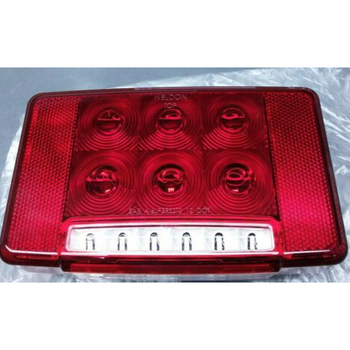 International RH Combination Light 564.55223