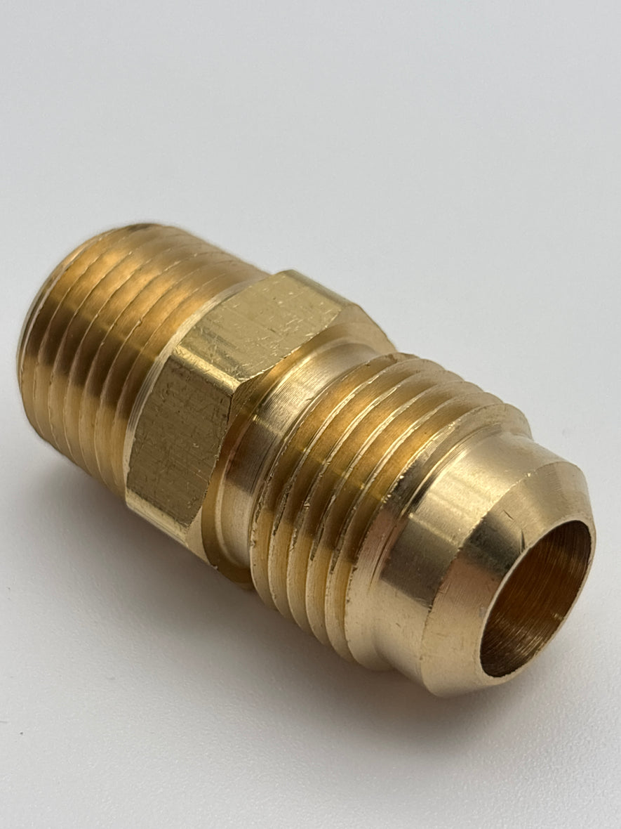 Male Connector 5/8 SAE x 1/2 NPT 48-10D 177.84810D