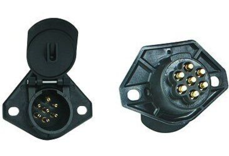 Split Pin 7 Way Socket 16-724 179.1039