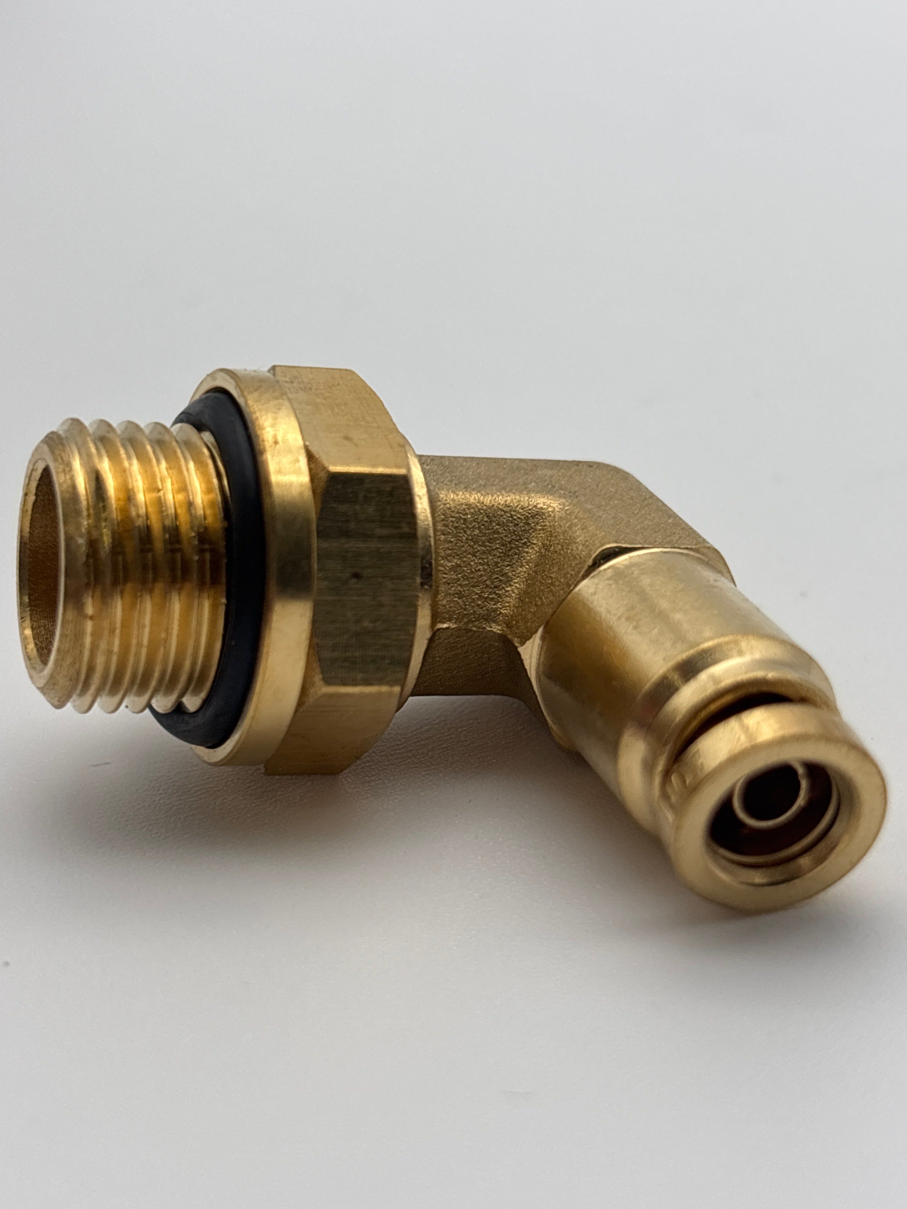 PLC Brass Elbow 1/4 Tube To M16 X 1.5 177.13B154M16