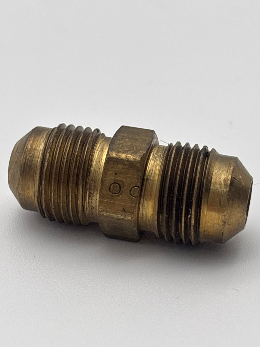 SAE 45 Union 3/8 Tube 42-6 177.8426