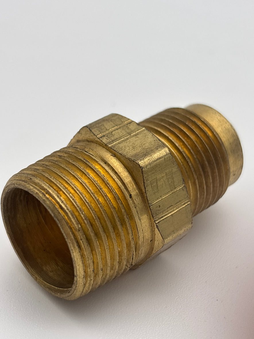 Male Connector 5/8 SAE x 3/4 NPT 48-10E 177.84810E