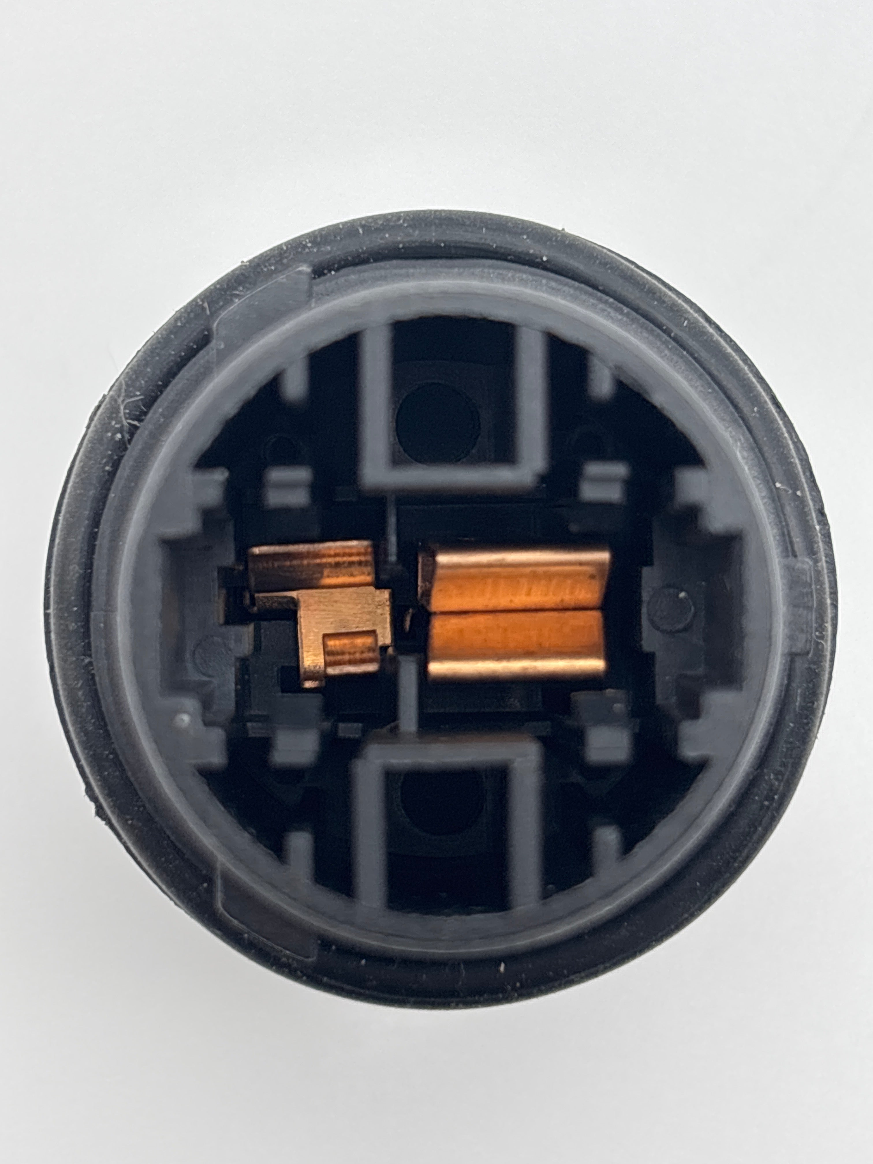 Headlamp Bulb Socket For 3157AK Bulb 577.46045