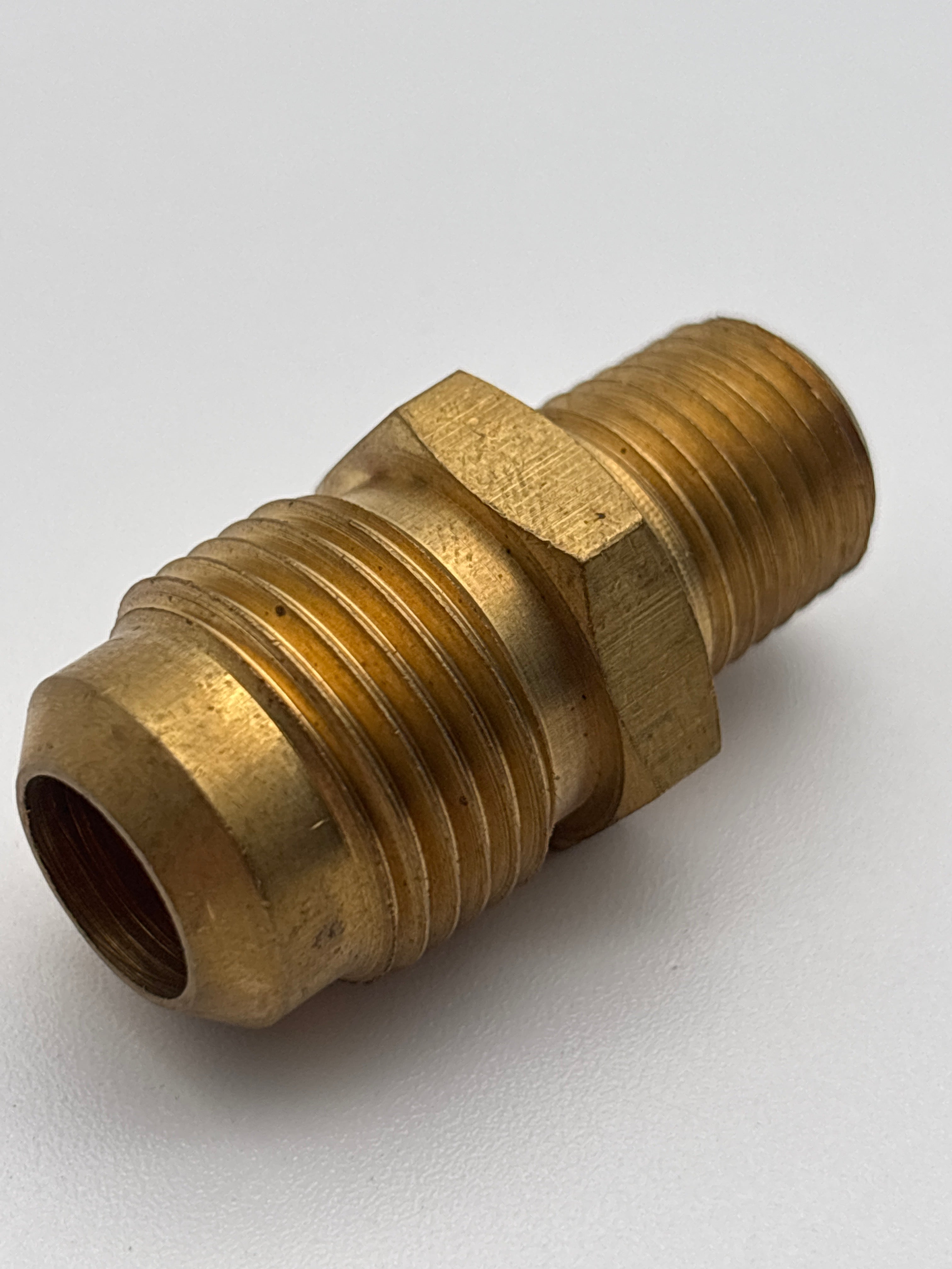 Male Connector 1/2 SAE x 1/4 NPT 48-8B 177.8488B