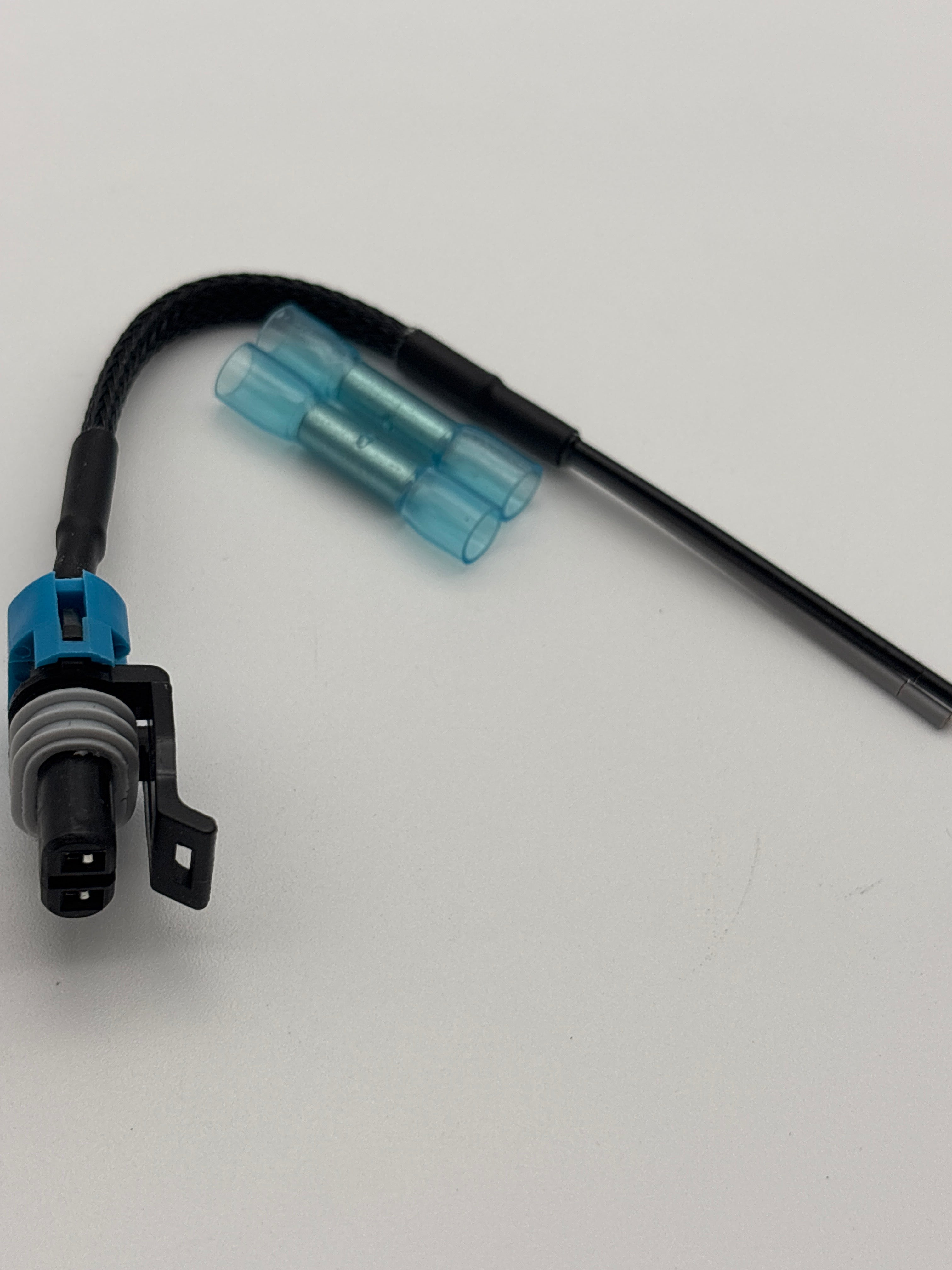 Fan Clutch Solenoid Valve Connector 577.99125R