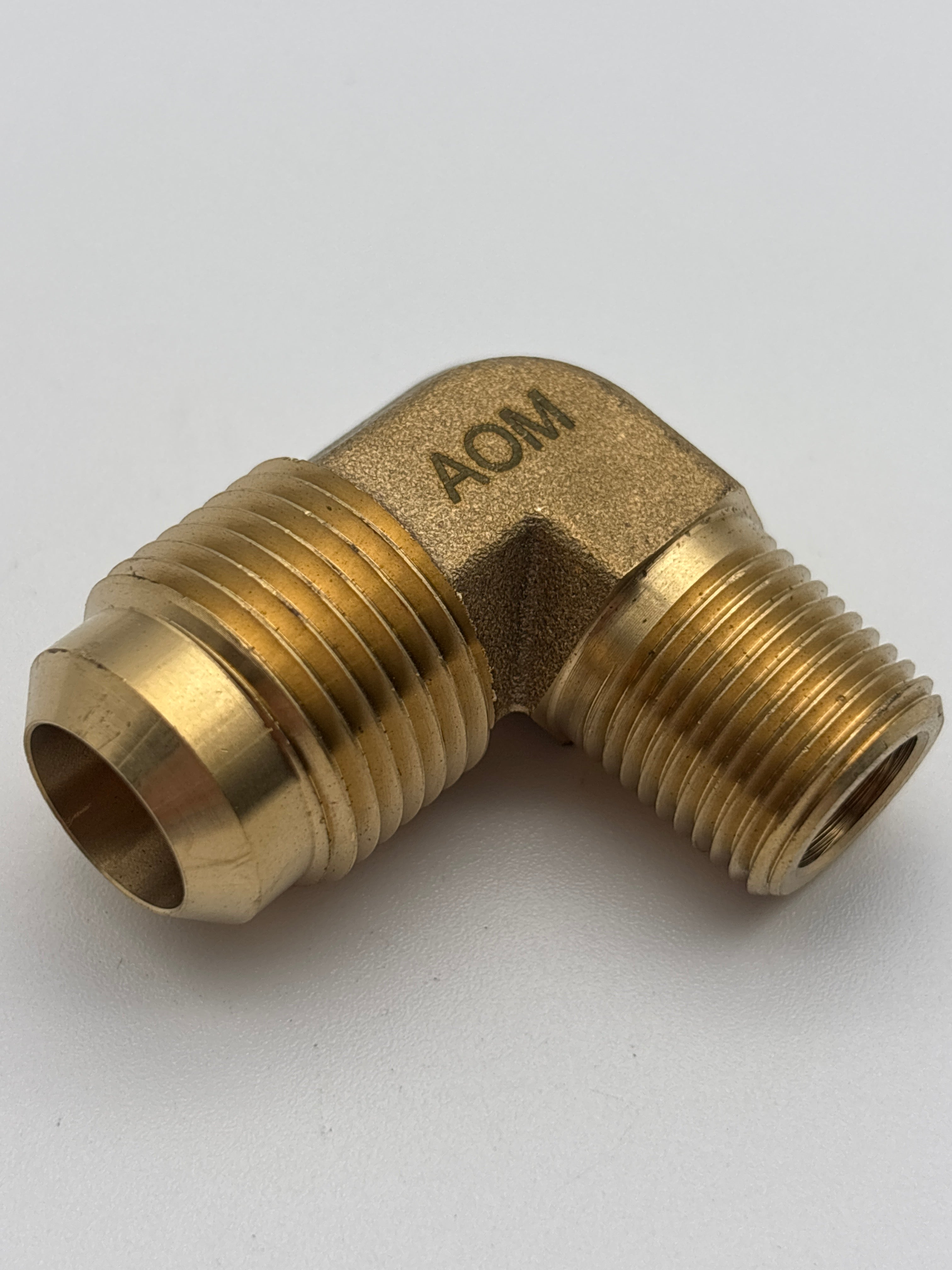 Male Elbow 5/8 SAE x 3/8 NPT 49-10C 177.84910C
