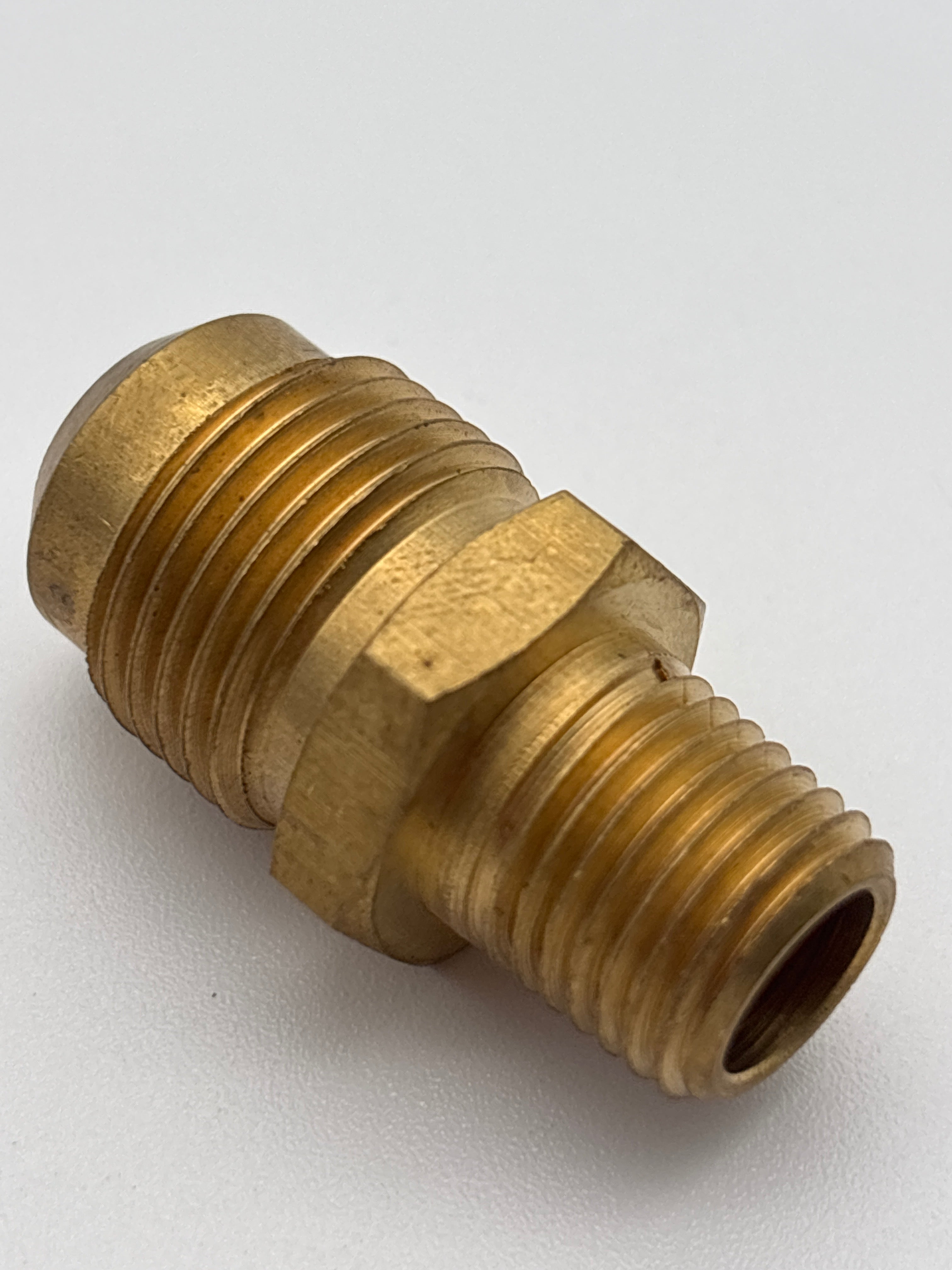 Male Connector 1/2 SAE x 1/4 NPT 48-8B 177.8488B