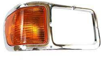 Ford RH Headlamp Bezel 564.43021