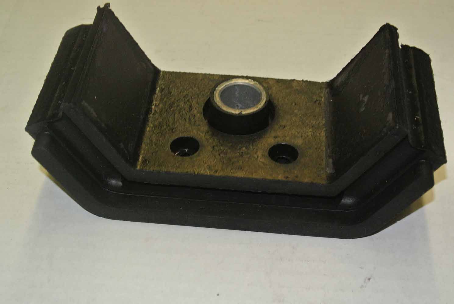 Motor Mount M17492