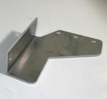 RH Step Bracket M75103R